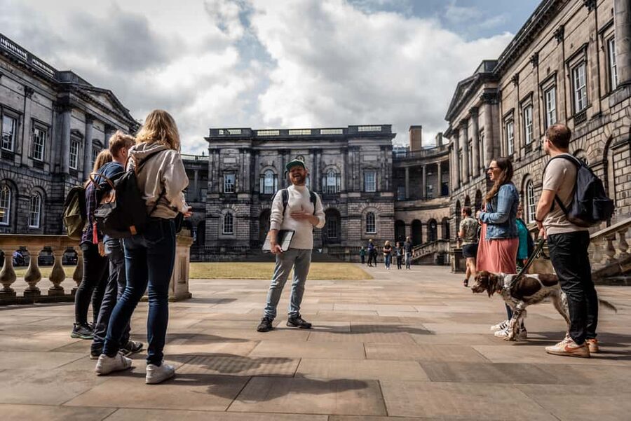 Edinburgh: Stunning Old Town Walking Tour - Elephant House Café and the Rowling connection—quick pass, strong payoff