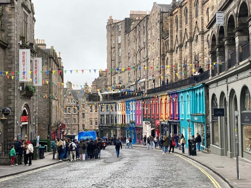 Edinburgh: Tales from the Old Town Guided Walking Tour - Flodden Wall Pleasance and Greyfriars Bobby: where the stories get sharper