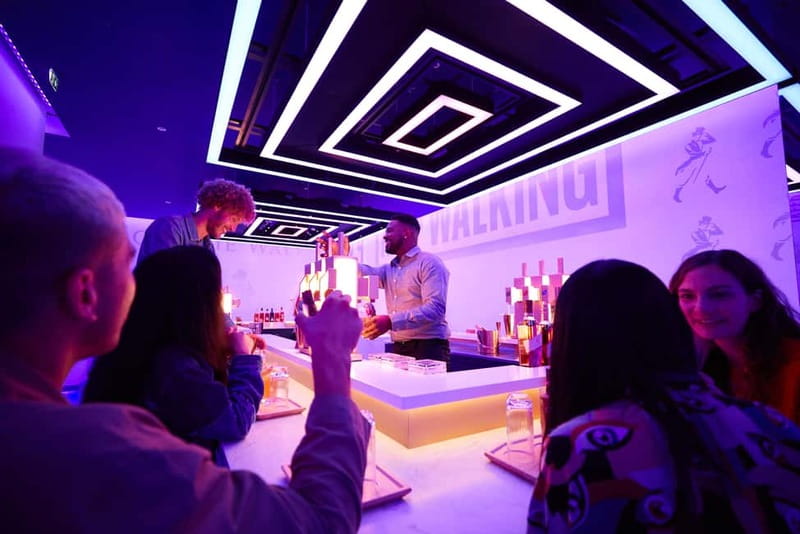 Edinburgh: The Johnnie Walker Signature Experience - The 90-minute Journey of Flavour: part lesson, part show