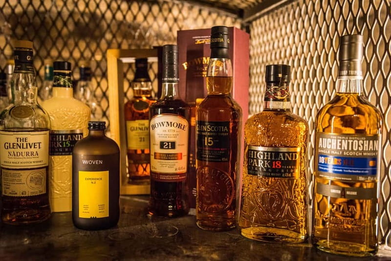 Edinburgh: The Lost Close Underground Scotch Whisky Tasting - Intermediate and high-end upgrades: more drams, stronger character