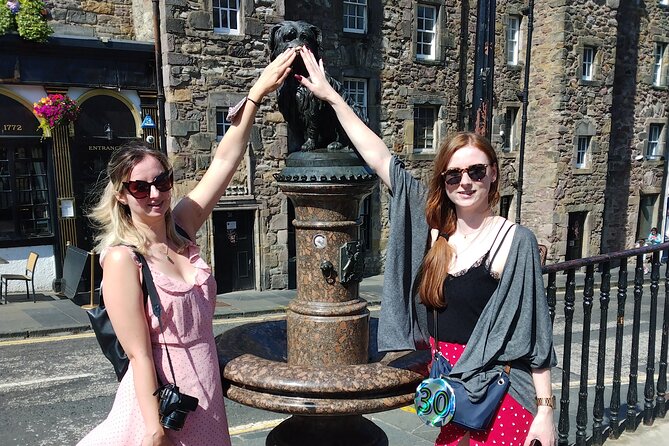 Edinburgh: The People's Story - Private Walking Tour - Mercat Cross: announcements, markets, and the unicorn story