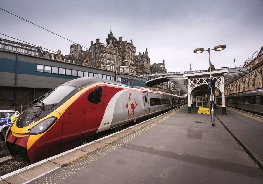 Edinburgh: The Royal City Tour from London - FAQ