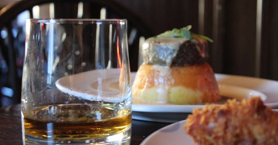 Edinburgh: Tolbooth Tavern Haggis Taster & Whisky Sampling - Whisky sampling: one dram, choose wisely, and expect it to be strong