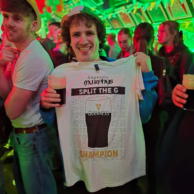 Edinburgh: Ultimate Pub Crawl Party with 7 Bars & 1 Club - Should you book this Edinburgh pub crawl party?