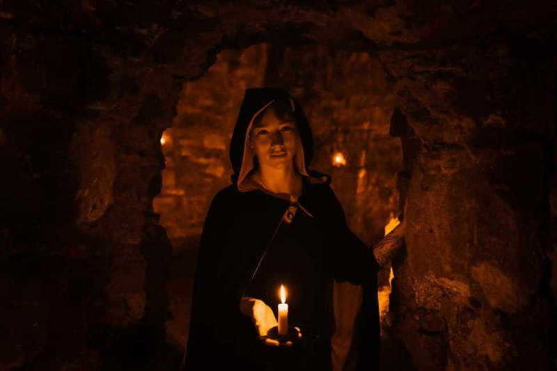 Edinburgh: Underground Vaults and Graveyard Evening Tour - Price and value: why $33 can work out well here
