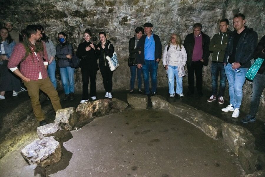 Edinburgh: Underground Vaults Tour - Price and Value for a One-Hour Guided Hour Underground