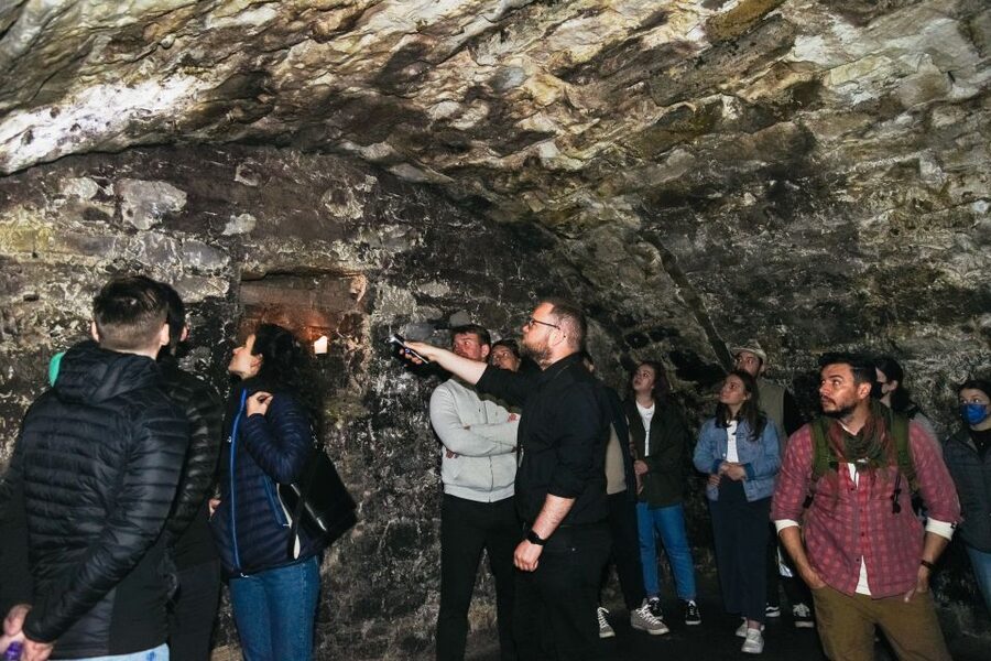 Edinburgh: Underground Vaults Tour - Logistics That Actually Affect Your Comfort