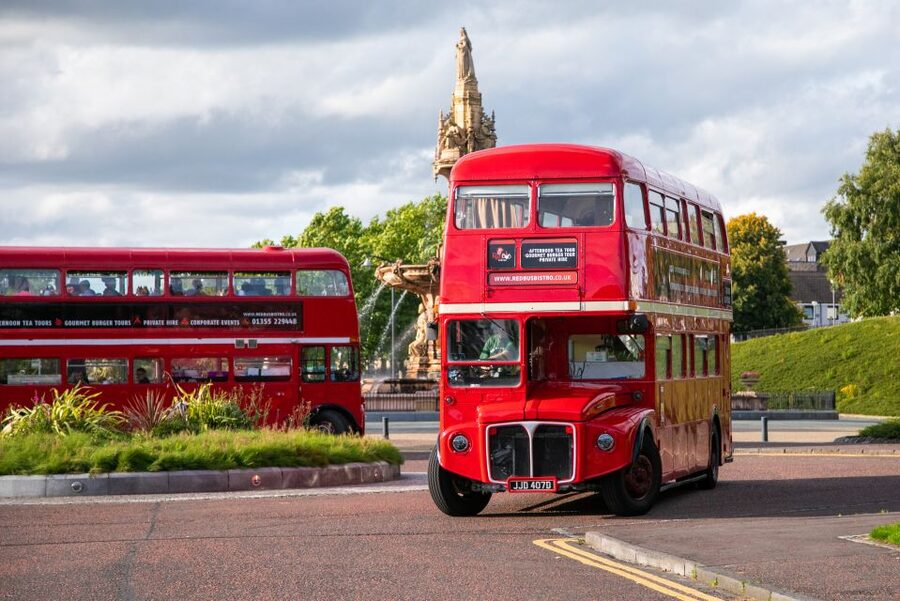 Edinburgh: Vintage Bus Tour with Afternoon Tea or Gin - The basic idea: afternoon tea as the main event
