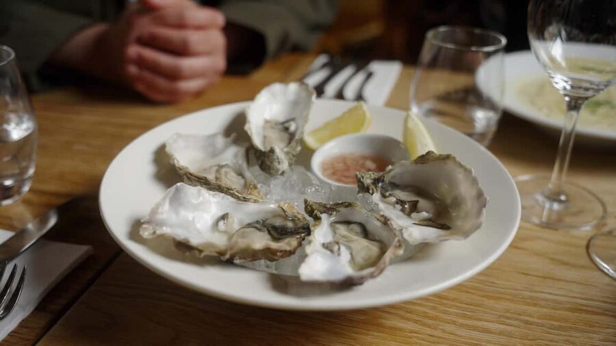 Edinburgh: VIP Food Tour in a Hidden, Traditional Restaurant - Key things to know before you go