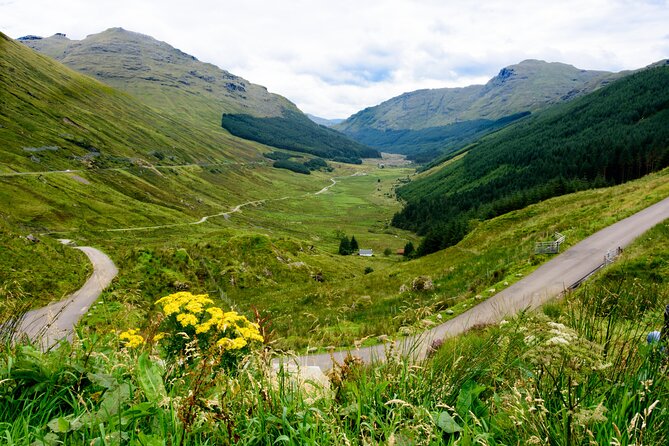 Edinburgh: West Highlands Privately Guided Day Tour in Luxury MPV - Loch Awe’s Kilchurn Castle: The Classic Ruin on the Water