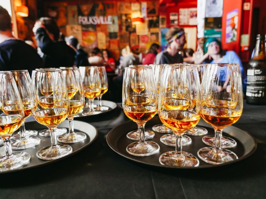 Edinburgh: Whisky Tasting with History and Storytelling - The 2-hour tasting arc: four single malts, Lowlands to Islay