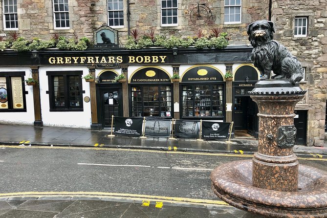 Essential Walking Tour of Edinburgh's Old Town - Canongate Kirk and Holyroodhouse: Worship and Power at the East End
