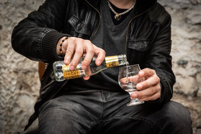 Evolution of Gin and Underground Gin Tasting in Edinburgh | 1hr - Meeting in Edinburgh, then heading underground to The Lost Close