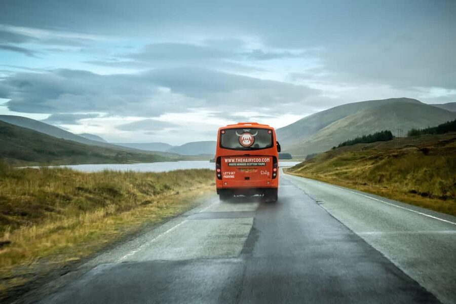 From Edinburgh: 2-Day Loch Lomond, West Highlands & Oban - Stirling Castle passes and the Wallace and Bruce thread