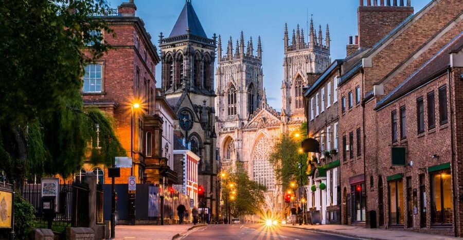 From Edinburgh: 5 Day Best of Northern England Tour - Quick wins on this 5-day Northern England Best Of route