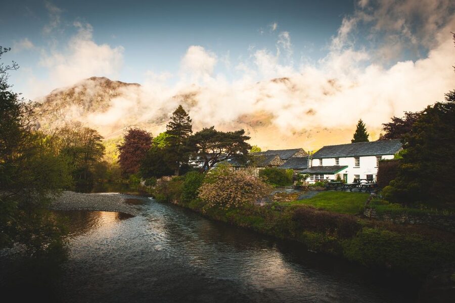 From Edinburgh: 5 Day Best of Northern England Tour - Day 3: Yorkshire Dales National Park to Keswick, with a cattle-trade road in the mix
