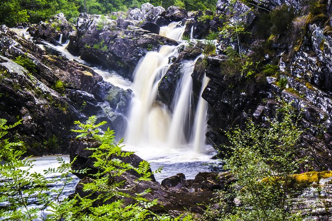 From Edinburgh: 5-Day Isle of Skye, Oban, & Highlands Tour - Portree and Trotternish Peninsula: Quiraing, Old Man of Storr, and real folklore