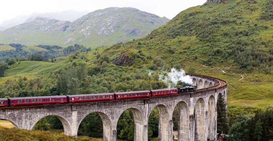 From Edinburgh: Hogwarts Express and Scottish Highlands Tour - Mallaig to Fort William: The Jacobite Steam Train Moment