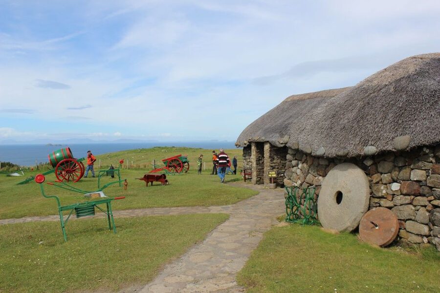 From Edinburgh: Isle of Skye and Outer Hebrides 6-Day Tour - Skye Day 5: Cuillin views, Eilean Donan, Kilt Rock, and Old Man of Storr
