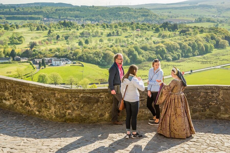 From Edinburgh: Loch Lomond, Kelpies & Stirling Castle Tour - Stirling Castle: the Key to Scotland and the Braveheart connection