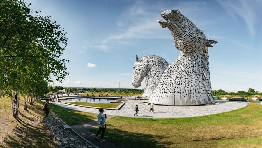 From Edinburgh: Loch Lomond, Stirling Castle & Kelpies Tour - Stirling Castle: the volcanic-rock finale and the spot where legends meet power