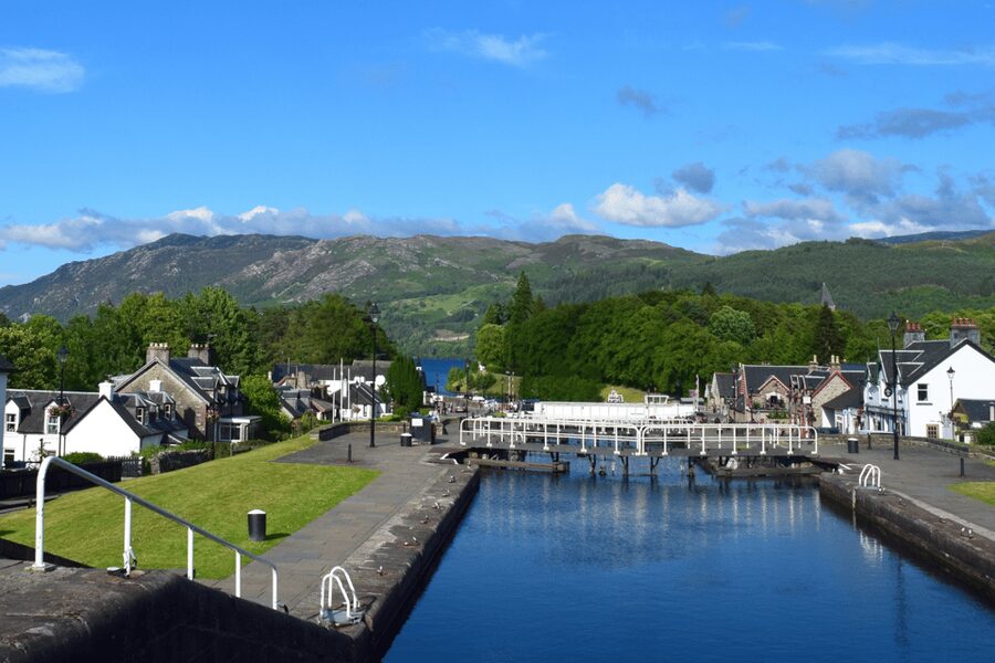 From Edinburgh: Loch Ness, Glencoe, and the Highlands Tour - Loch Laggan, the A9 break, and Perthshire refreshments on the way back