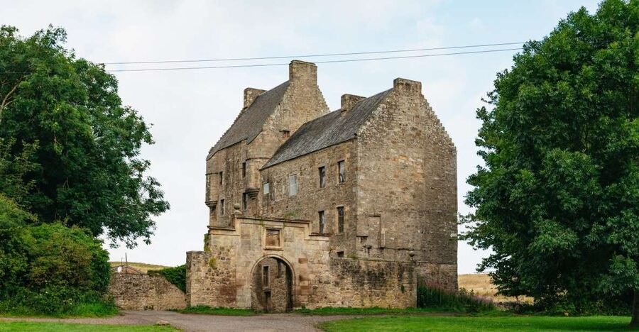 From Edinburgh: "Outlander" Filming Locations Explorer Tour - Midhope Castle (Lallybroch): Walking the Show’s Main Stage