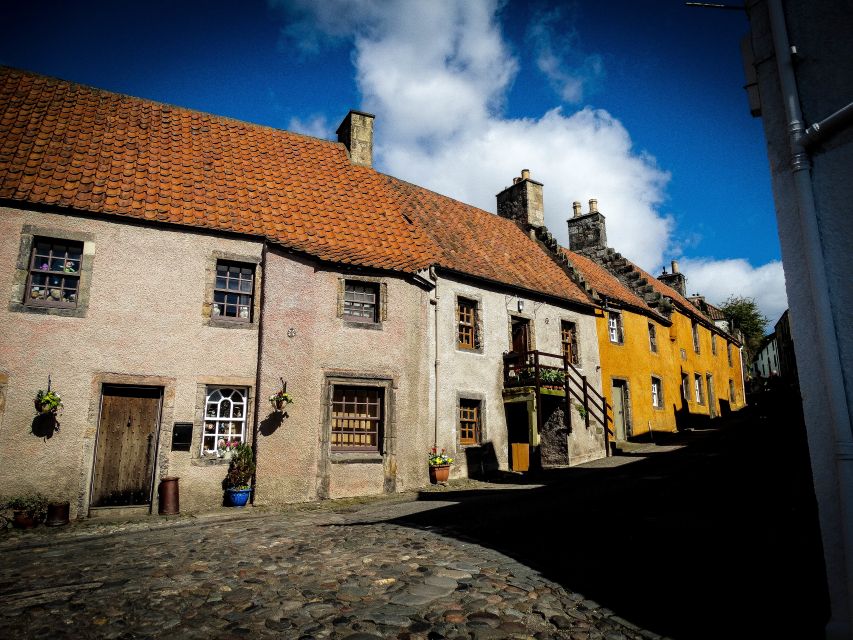 From Edinburgh: Outlander Full-Day Tour in Spanish - Timing and transport: six stops without feeling like cattle