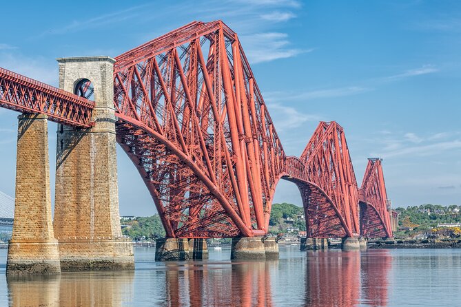 From Edinburgh: St. Andrews and Whisky Tour (Small Group) - Who should book this day trip from Edinburgh