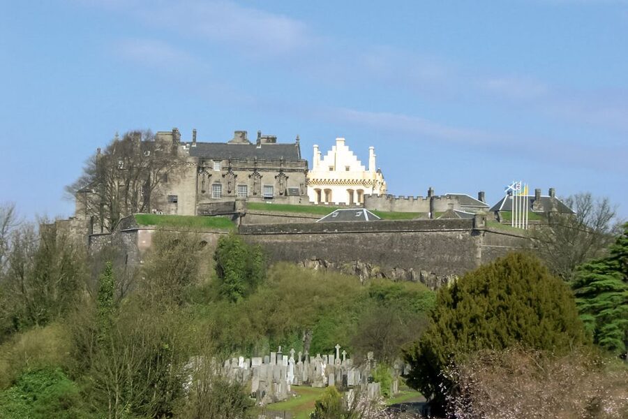 From Edinburgh: Stirling Castle, Loch Lomond & Whisky Tour - What this day trip is best for (and who should skip it)
