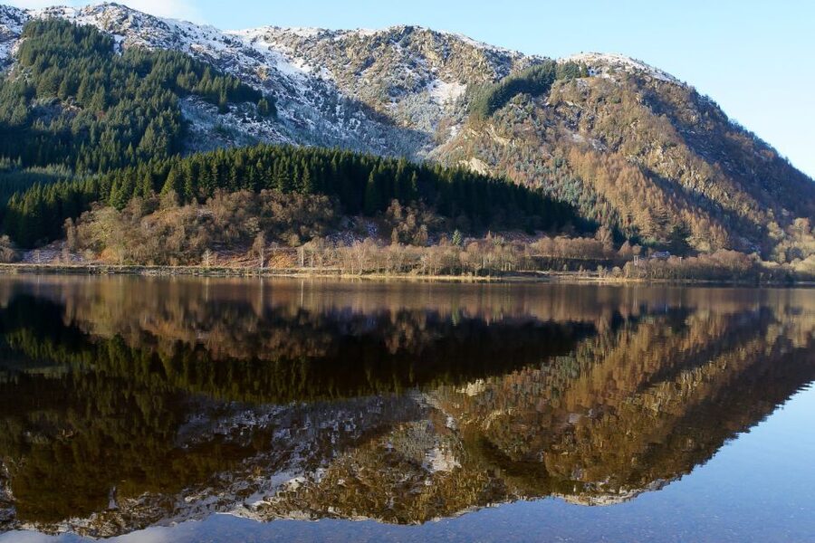 From Edinburgh: West Highland Lochs and Castles Day Trip - Luss coffee stop: a calm reset before the bigger Highlands