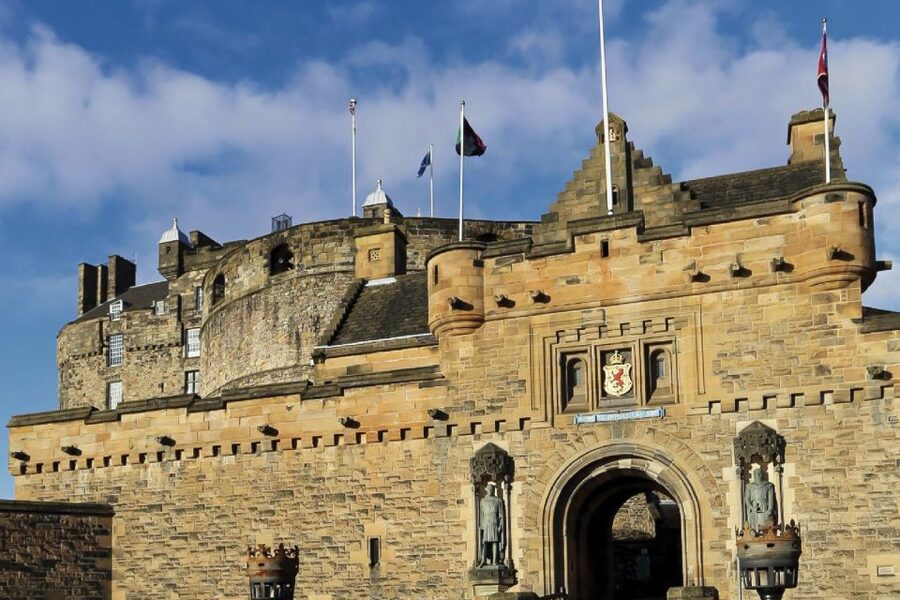 From London: Day Trip to Edinburgh by Rail with Castle Entry - Key points before you go