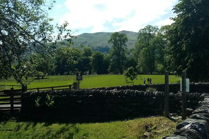 Full-Day Tour Loch Lomond, Stirling Castle and The Trossachs - Stop 3: Aberfoyle as your lunch-and-river break