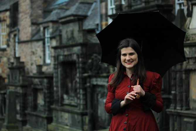 Ghost Tour in Spanish - Spanish Ghost Stories in Edinburgh Old Town at 8:15 pm