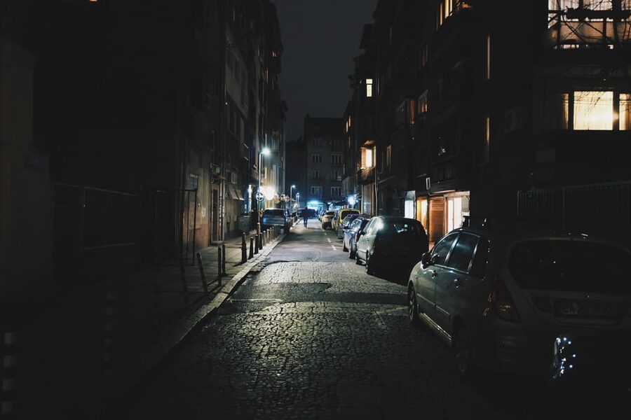 Ghosts, Ghouls & Gallows :The Original Bristol Ghost Walk - Meeting by William III: where to start and how to get oriented fast