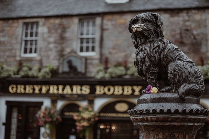 Ghosts of Edinburgh: Bloody Past Exploration Game and Tour - Start at The Mound, Then Chase Clues Across Old Town