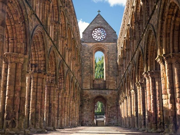 Hadrian's Wall & The Borders Tour from Edinburgh Incl. Admission - Birdoswald photo stop: one of the best-preserved forts, even if it’s brief