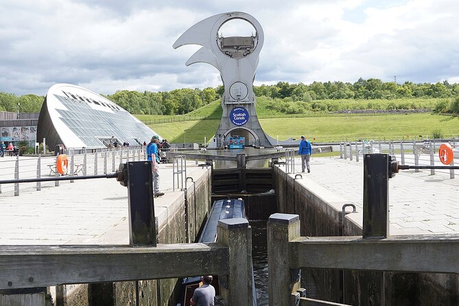 Half day Private Kelpies and Falkirk Wheel tour - The optional boat trip: when it’s worth the extra money