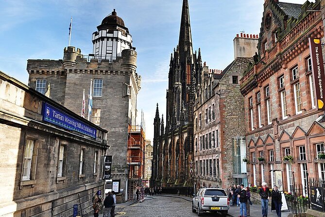 Harry Potter’s Edinburgh: A Self-Guided Audio Tour - Greyfriar’s Kirkyard: Graves of Familiar Names