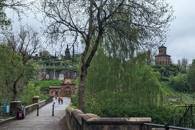 Highland Cows, Glasgow Cathedral, Murals, Kelpies Half Day Tour - Pollok Estate and Country Park: The Highland Fold Finale