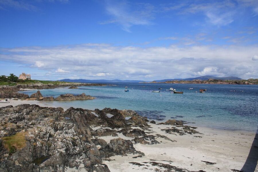 Iona, Mull, and Isle of Skye: 5-Day Tour from Edinburgh - Day 5: Eilean Donan Photos Again, Loch Ness at Fort Augustus, and Back to Edinburgh