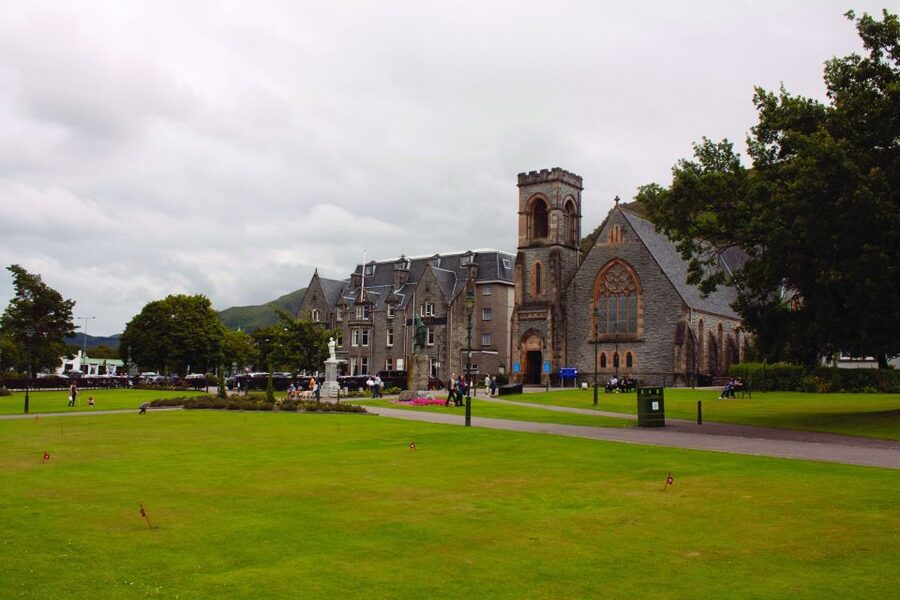 Isle of Skye and West Highlands: 4-Day Tour from Edinburgh - Skye arrives via Sleat Peninsula: waterfalls or Cuillin views
