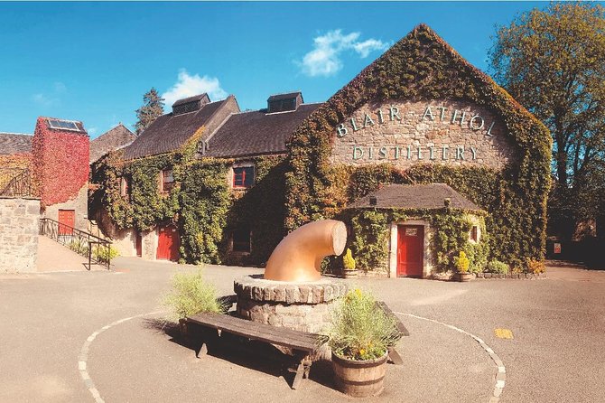 Isle of Skye & Highlands 3days / 2nights in Spanish. - Inverness and Loch Ness: two iconic stops, paced to avoid rushing