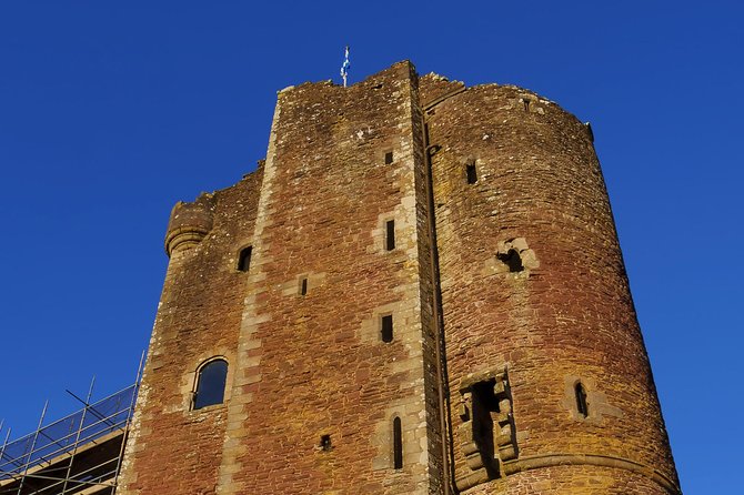 Jamie Fraser Outlander tour to Lallybroch tours Edinburgh - Doune Castle (Castle Leoch): The First Stop With the Best Attention Ratio