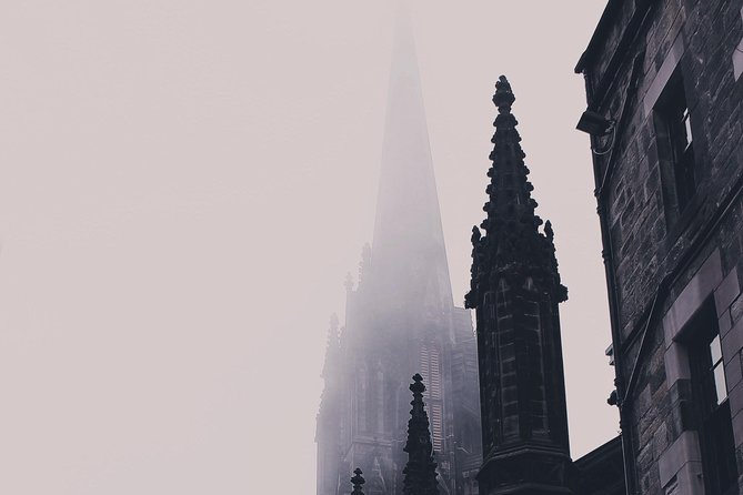 JK Rowling's Harry Potter Walking Tour in Edinburgh - Guides, pace, and group size: what the format actually feels like