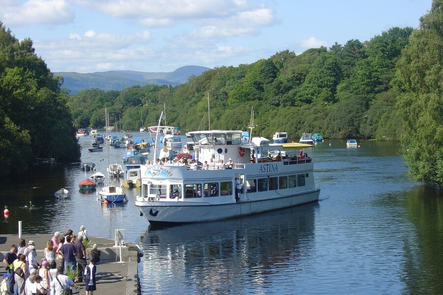 Loch Lomond, Highlands & Stirling Castle Tour from Edinburgh - Wallace Monument Area, Bannockburn, and Mary Queen of Scots: The Drive-By History Stops