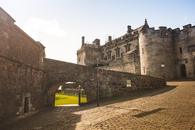 Loch Lomond, Kelpies & Stirling Castle Tour Including Admission - Loch Lomond and The Trossachs: eastern-shore views and photo time