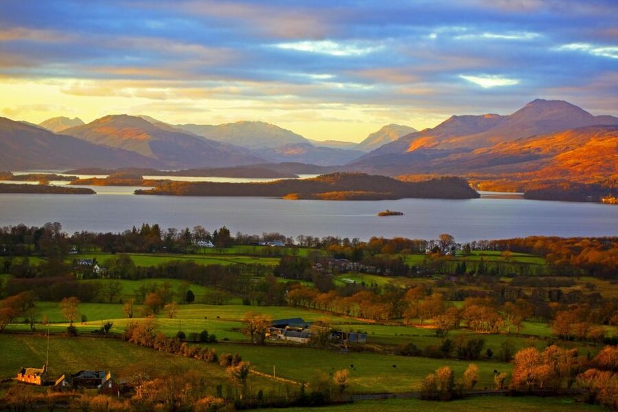 Loch Lomond, Stirling Castle, & Kelpies Tour from Edinburgh - The Kelpies: 30 minutes to see engineering up close