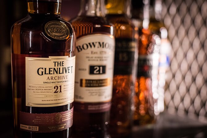 Luxury Whisky Tasting in Edinburgh's Underground Vaults | 90min - What you’ll drink: 5 drams from 5 distilleries across Scotland