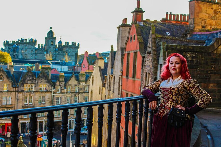 Magical Edinburgh Walking Tour - Price and value: $24 for a guided show plus real context